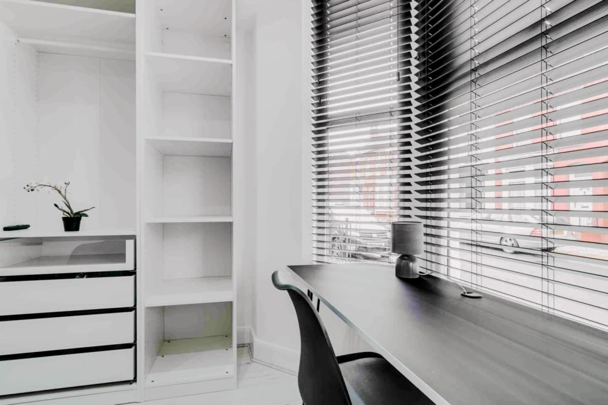 2 Beds 5 Baths