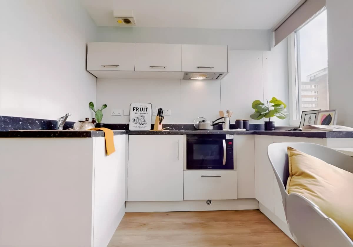 iQ Newtown House image