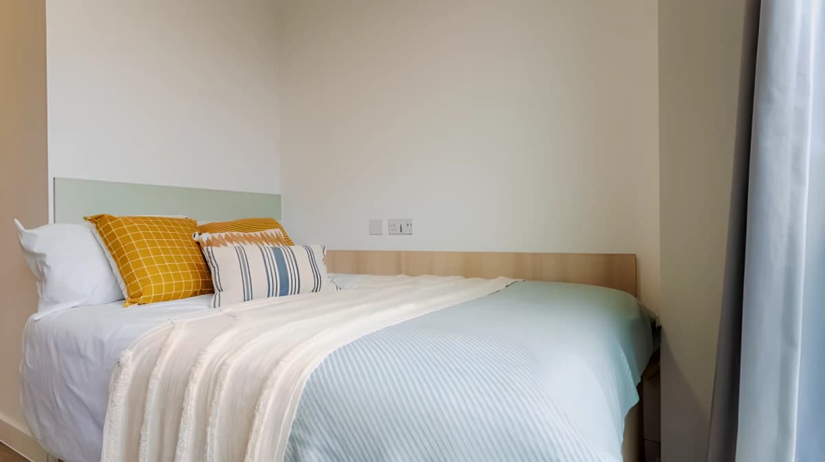 iQ Signal Place image