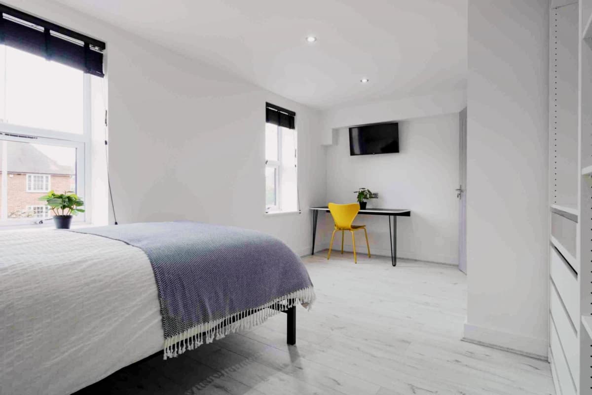 3 Beds 6 Baths