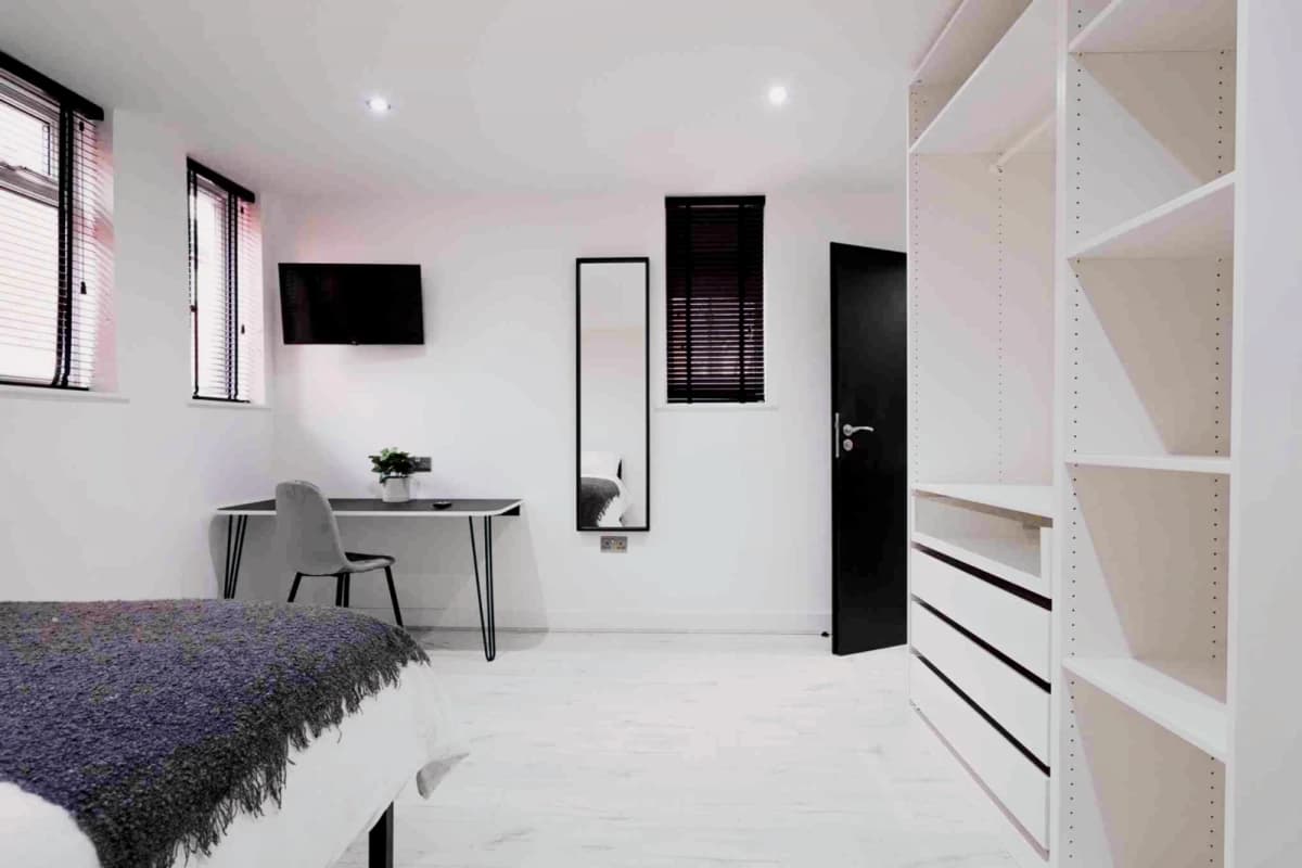 3 Beds 7 Baths