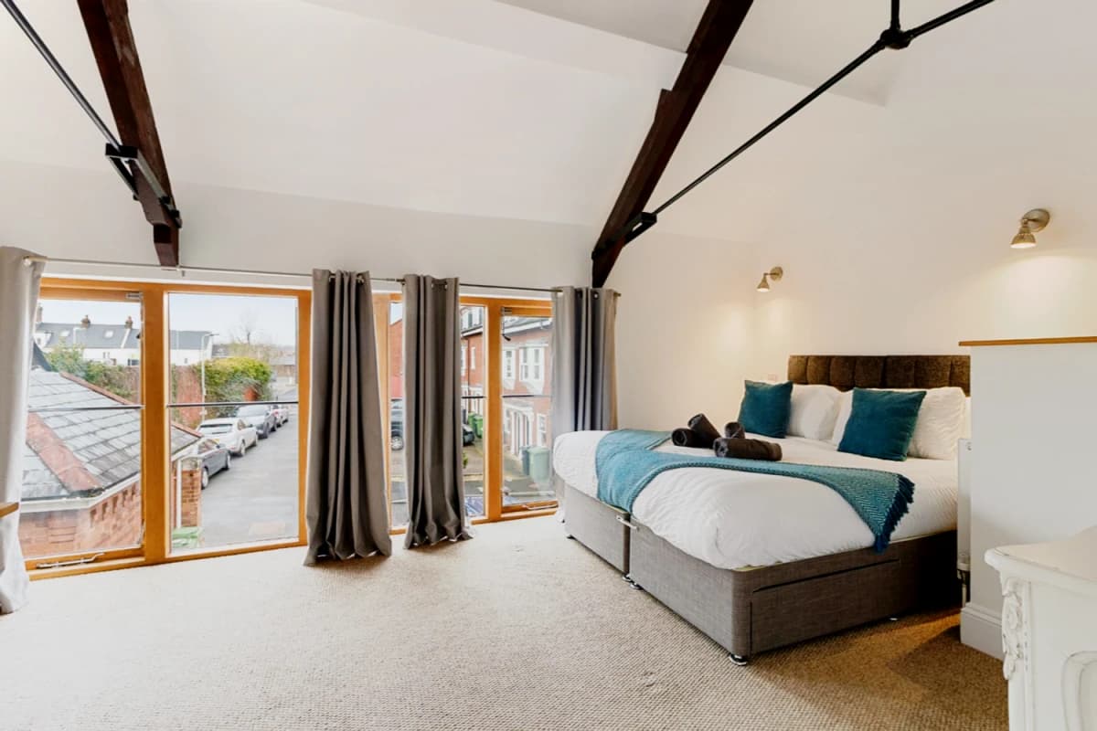 2 Bed 2 Bath