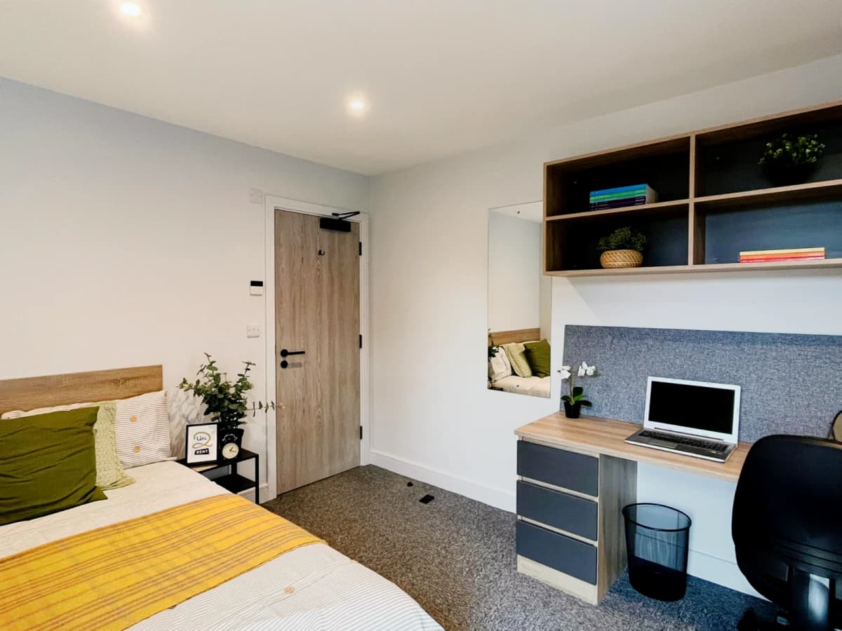 Cluster Ensuite