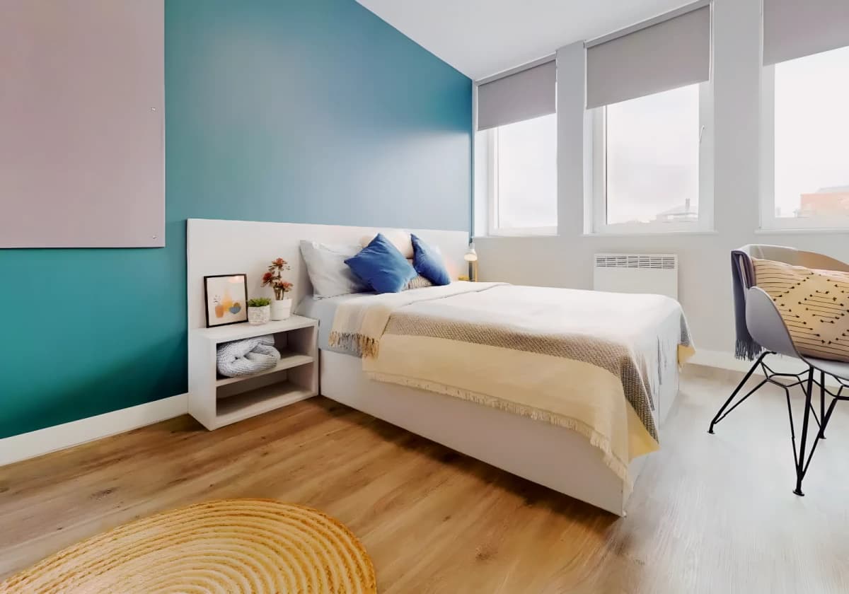 iQ Newtown House image