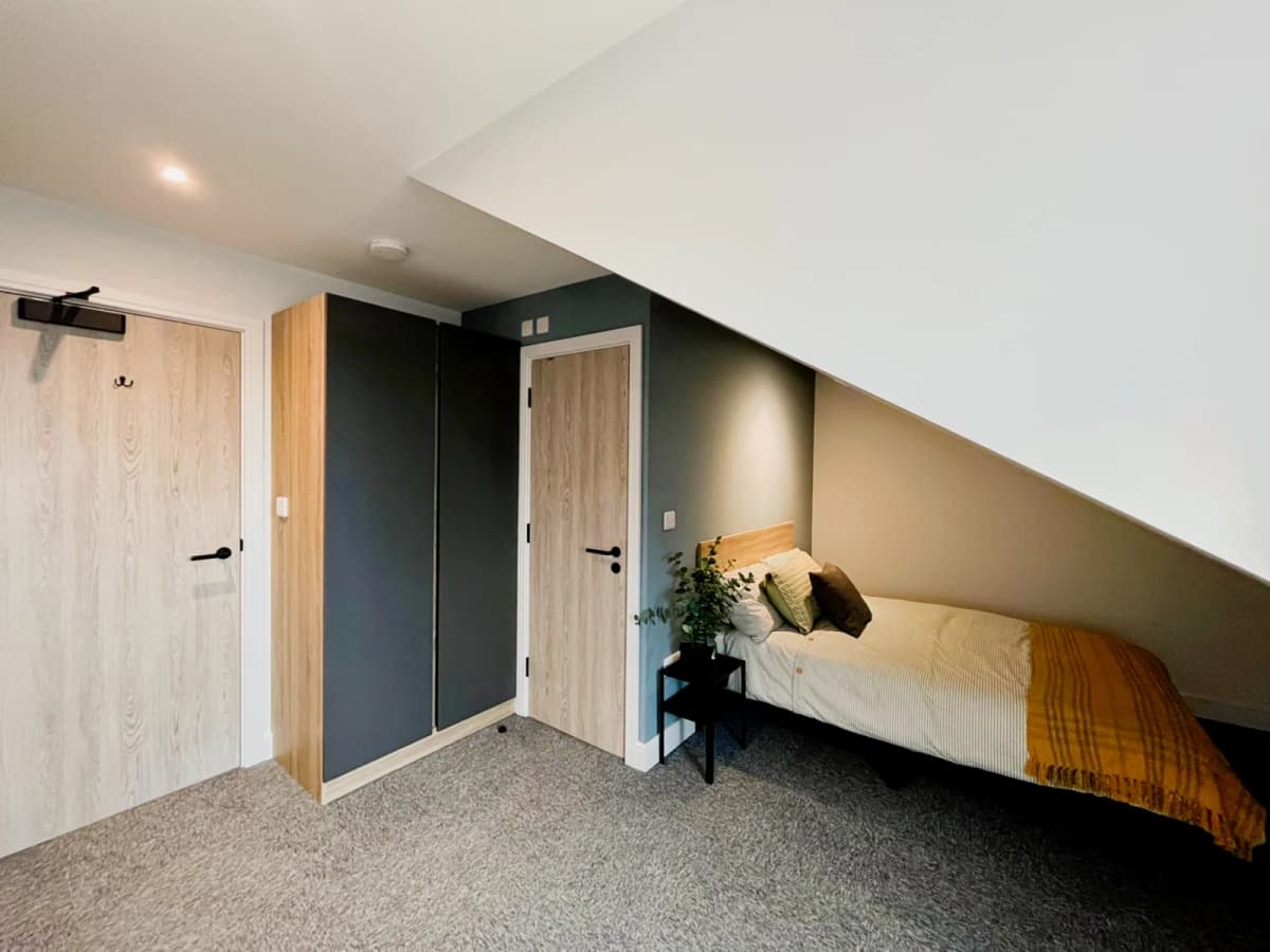 Commercial Point image