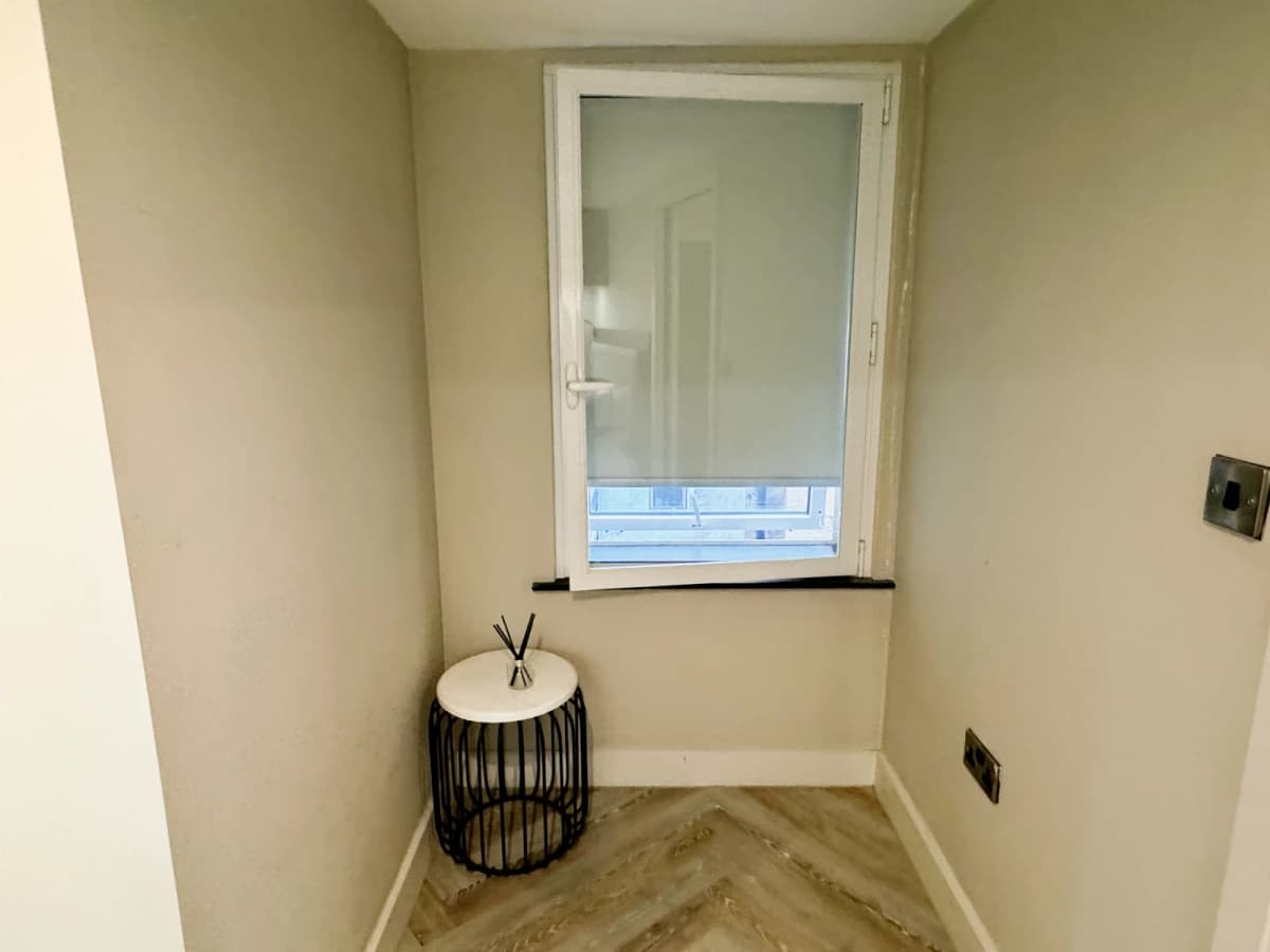 Dwell 121 Princess Street image