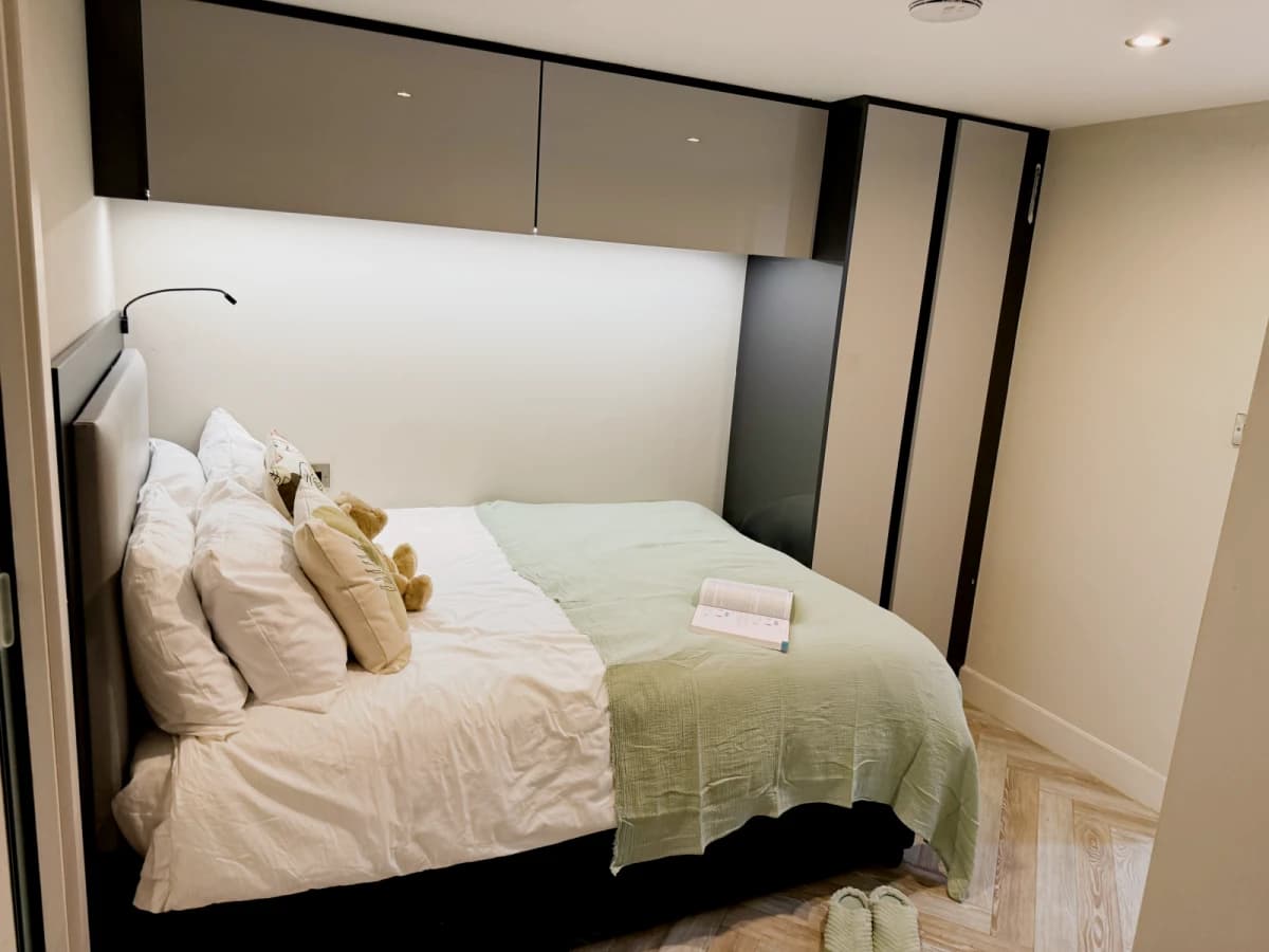 Dwell 121 Princess Street image