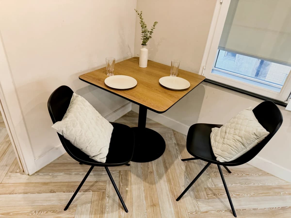 Dwell 121 Princess Street image