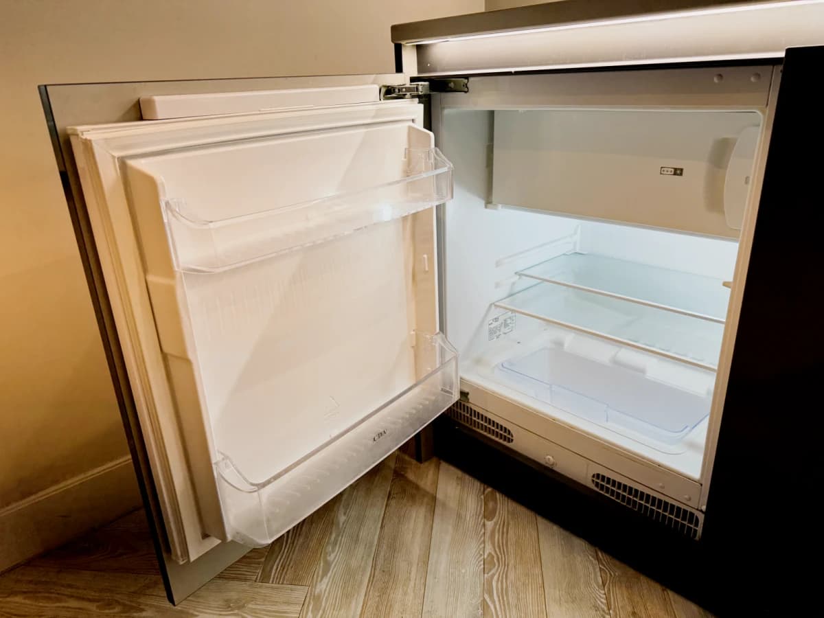 Dwell 121 Princess Street image