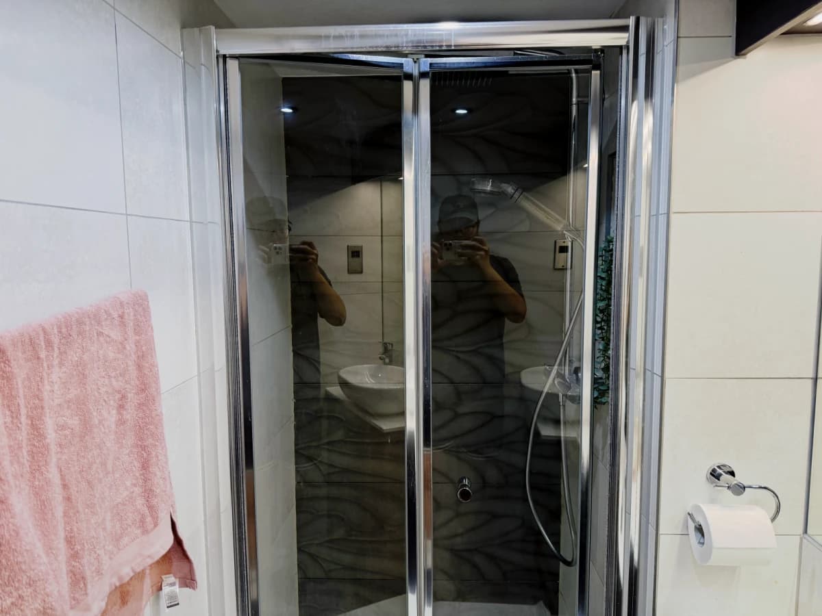 Dwell 121 Princess Street image