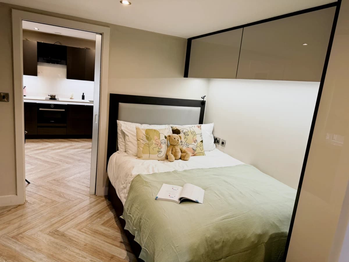 Dwell 121 Princess Street image