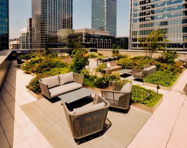 Outdoor Features