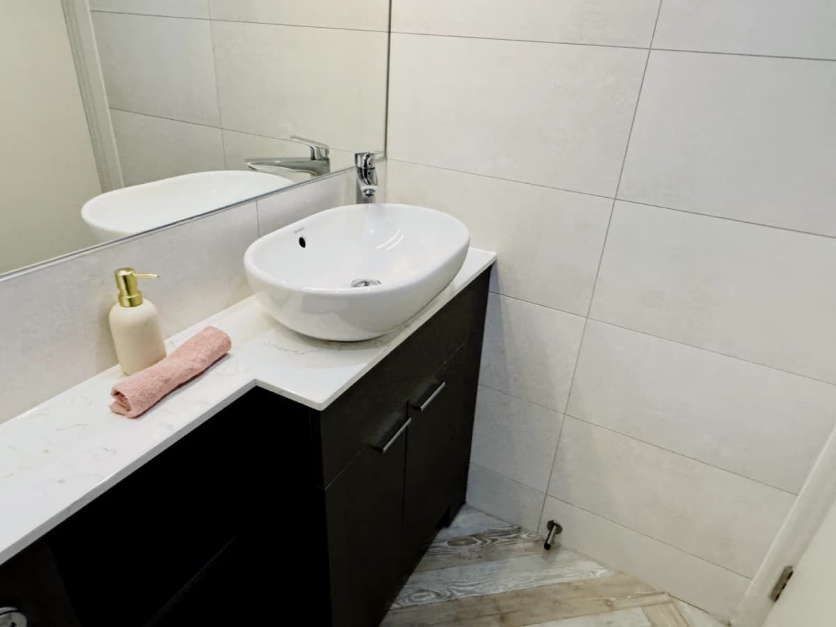 Dwell 121 Princess Street image