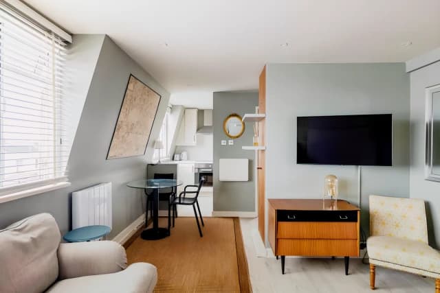 1 Bedroom 1 Bathroom