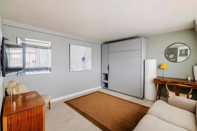 1 Bedroom 1 Bathroom