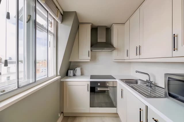 1 Bedroom 1 Bathroom