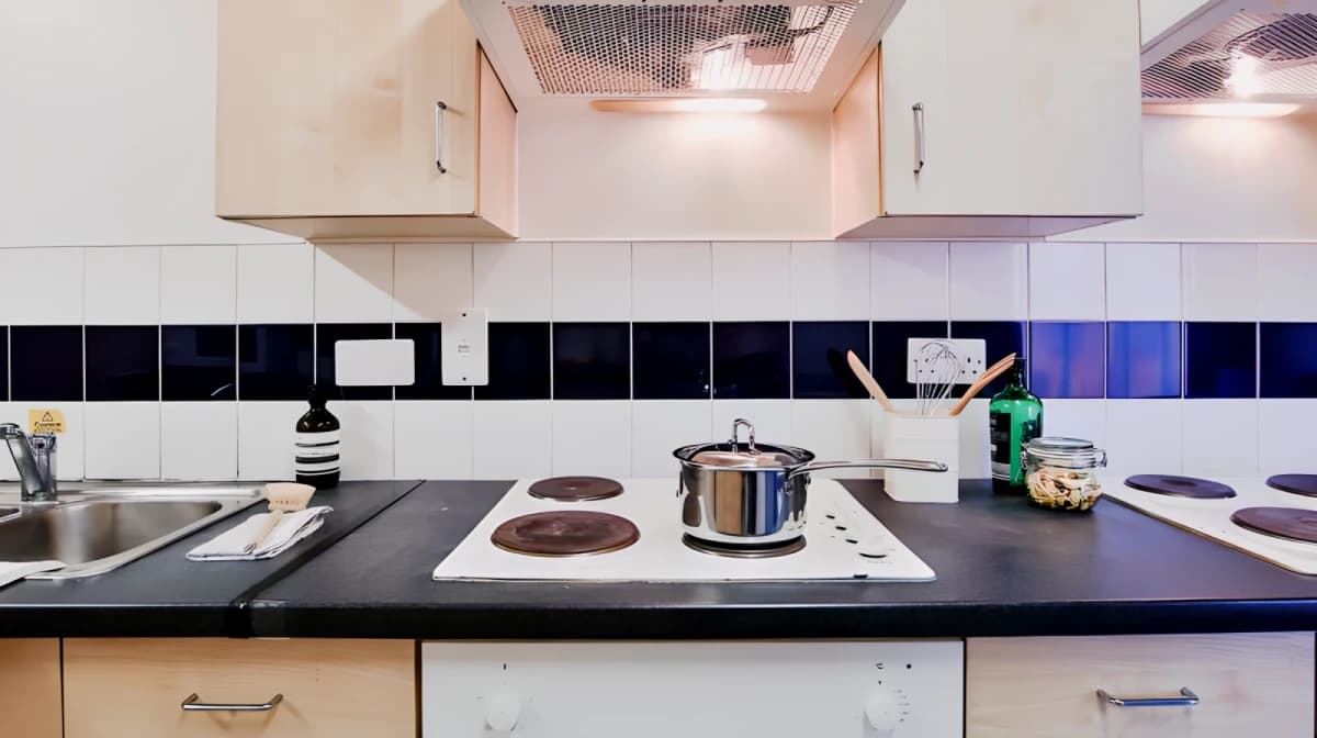 iQ Will Wyatt Court image