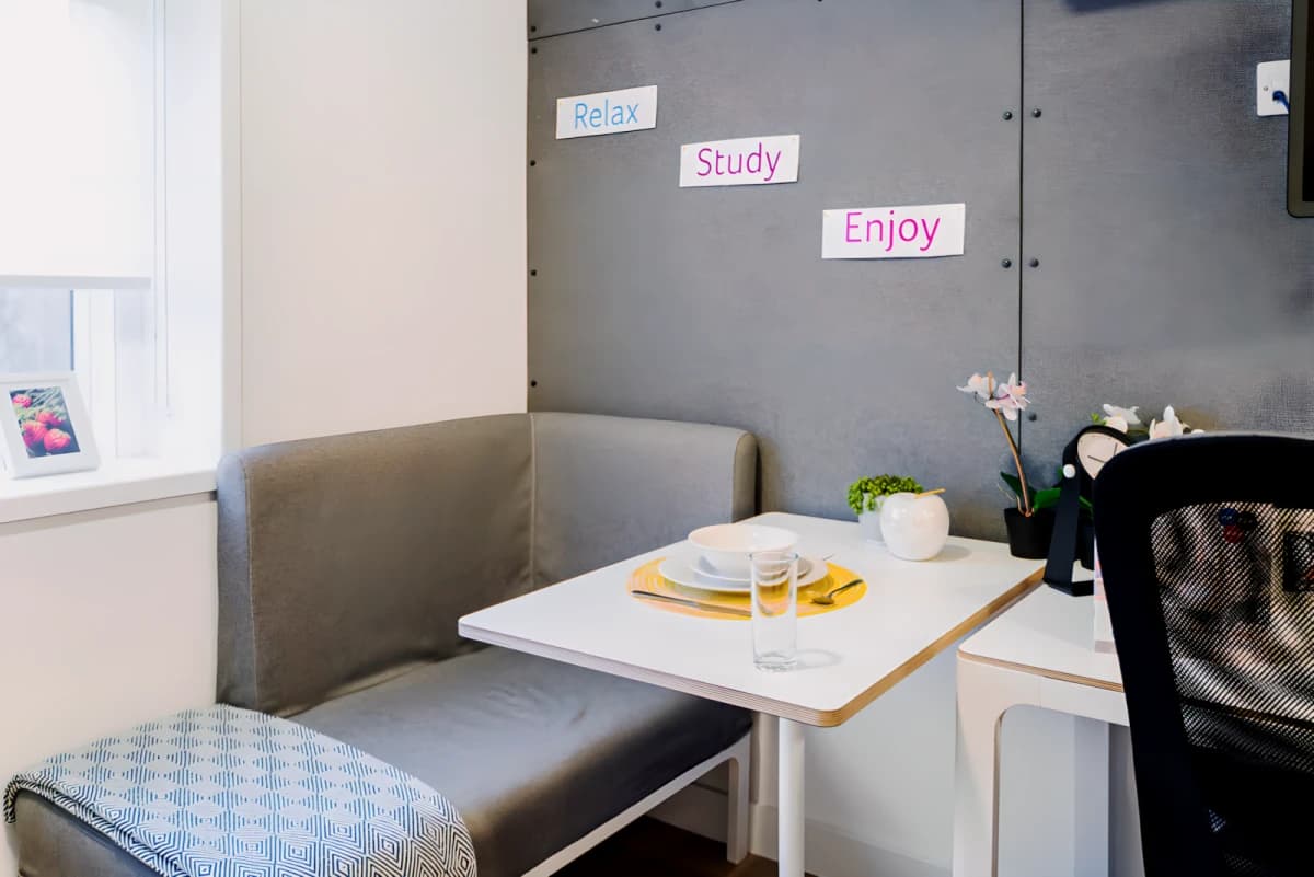 Premium Plus Studio