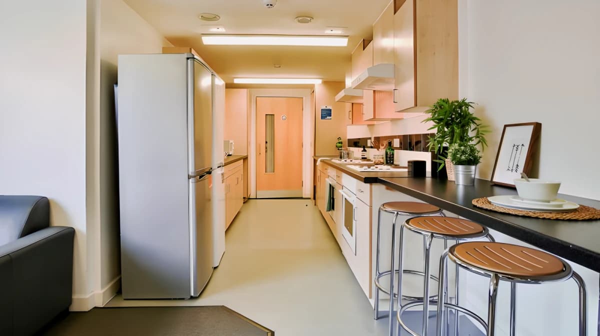 iQ Will Wyatt Court image