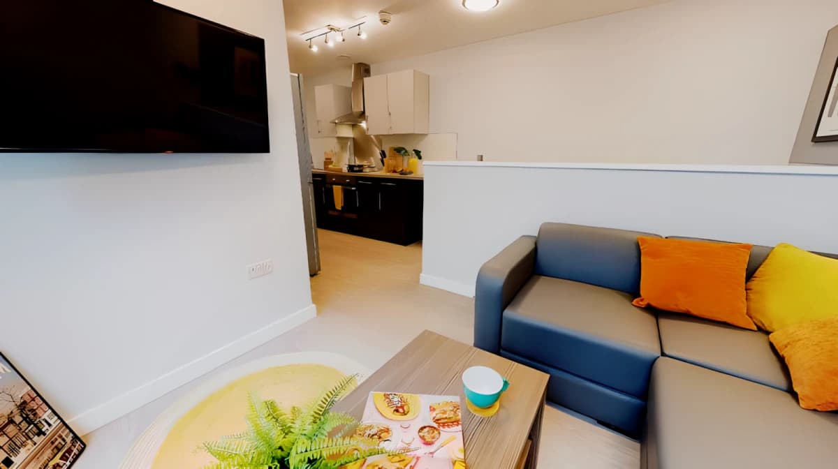 iQ Will Wyatt Court image