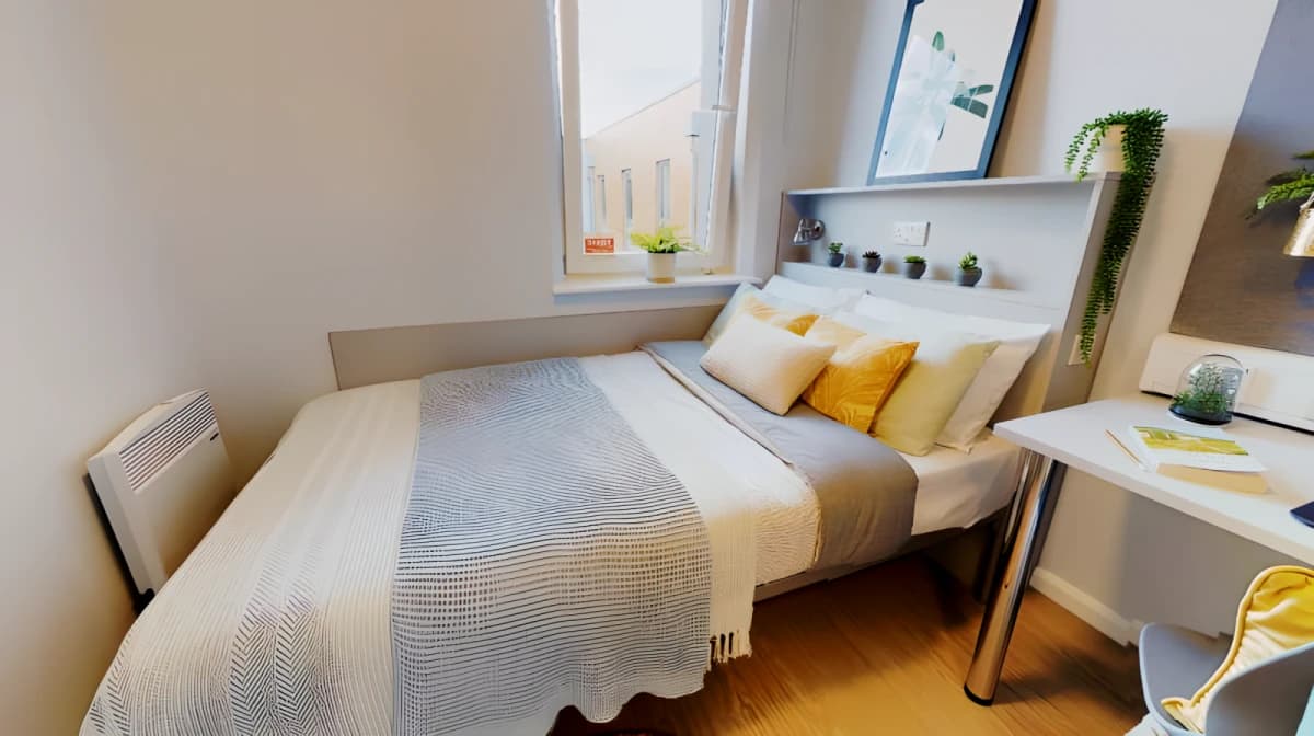 iQ Will Wyatt Court image