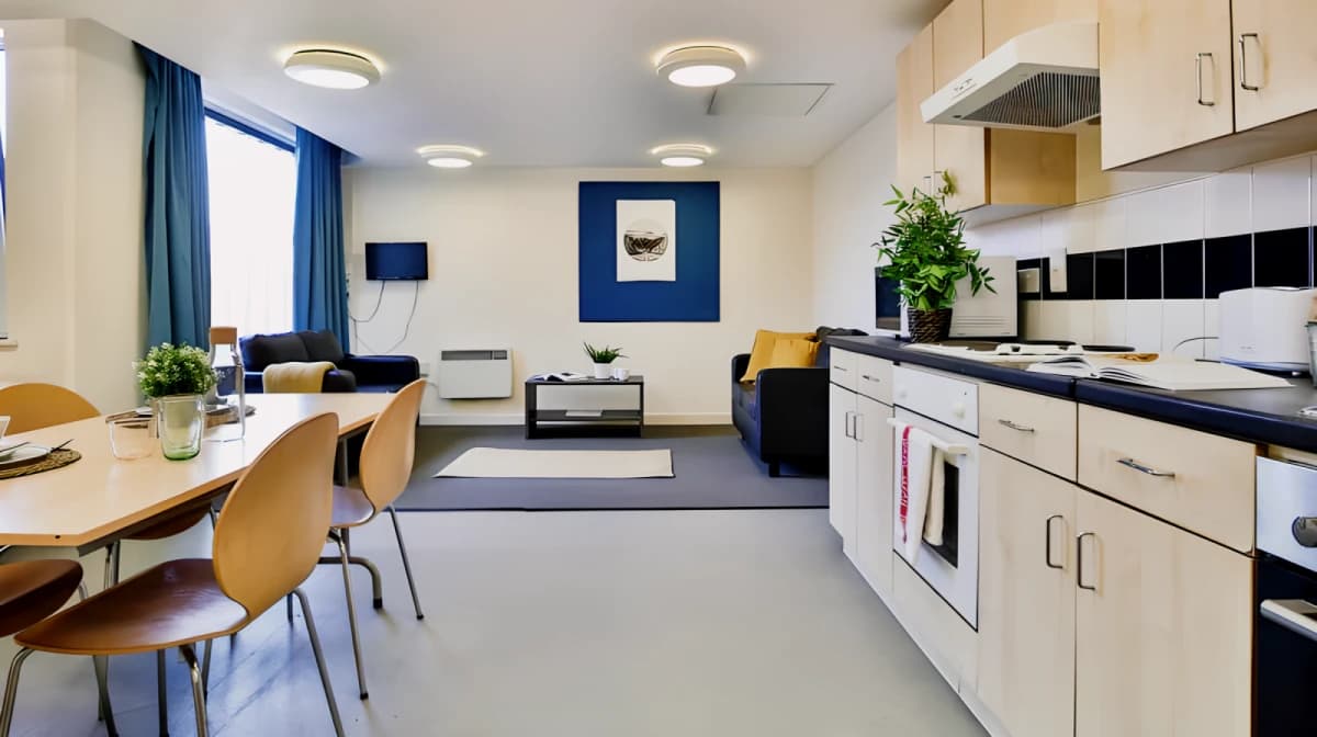 iQ Will Wyatt Court image