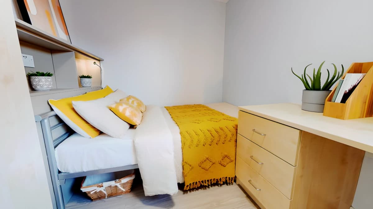 iQ Will Wyatt Court image