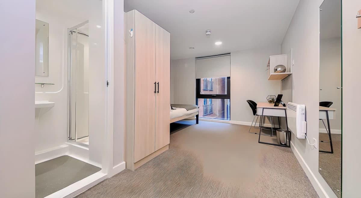 Straits Manor image
