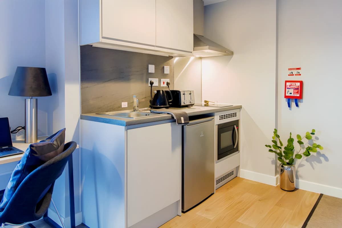 Straits Manor image