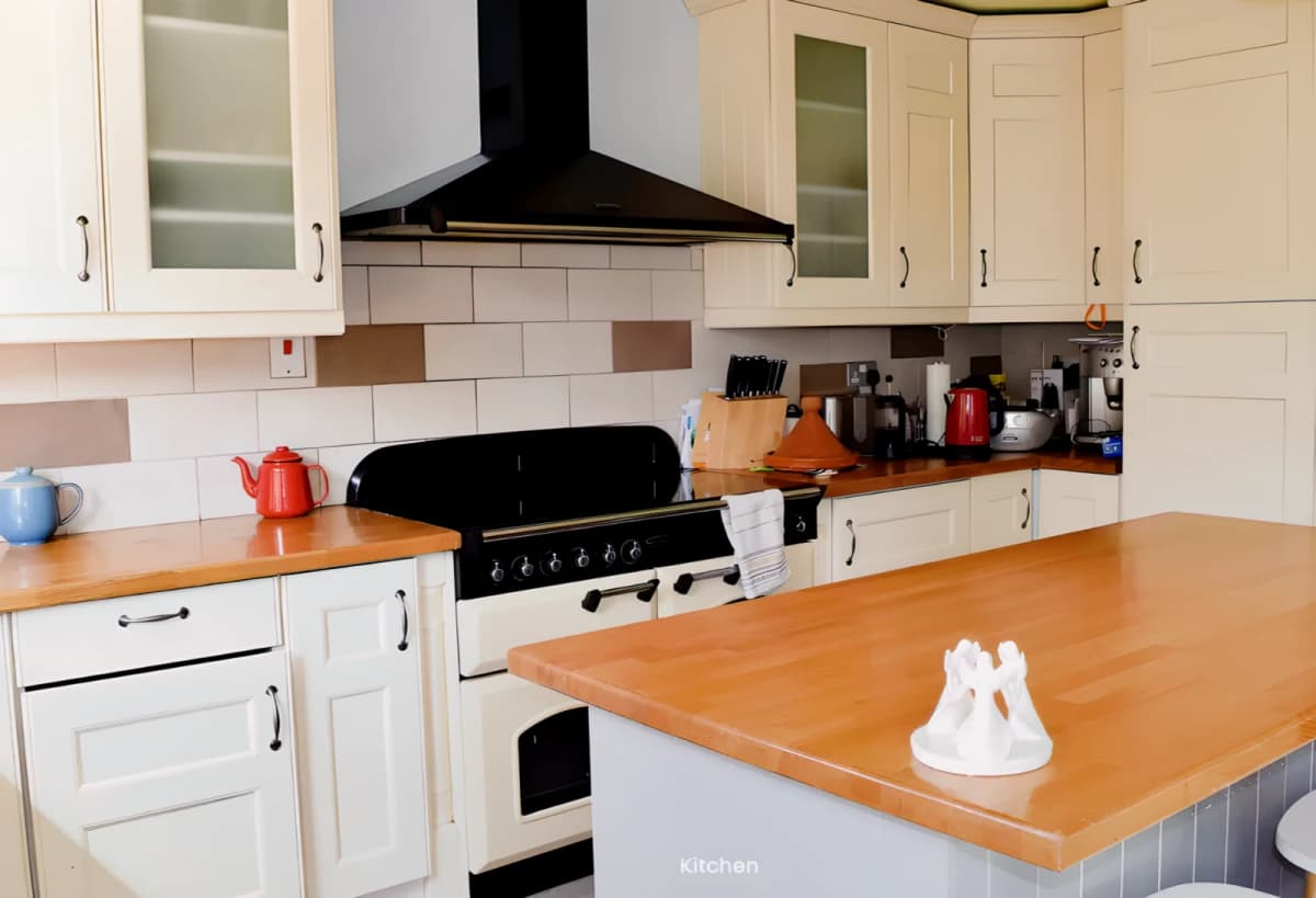 3 Bed 2 Bath