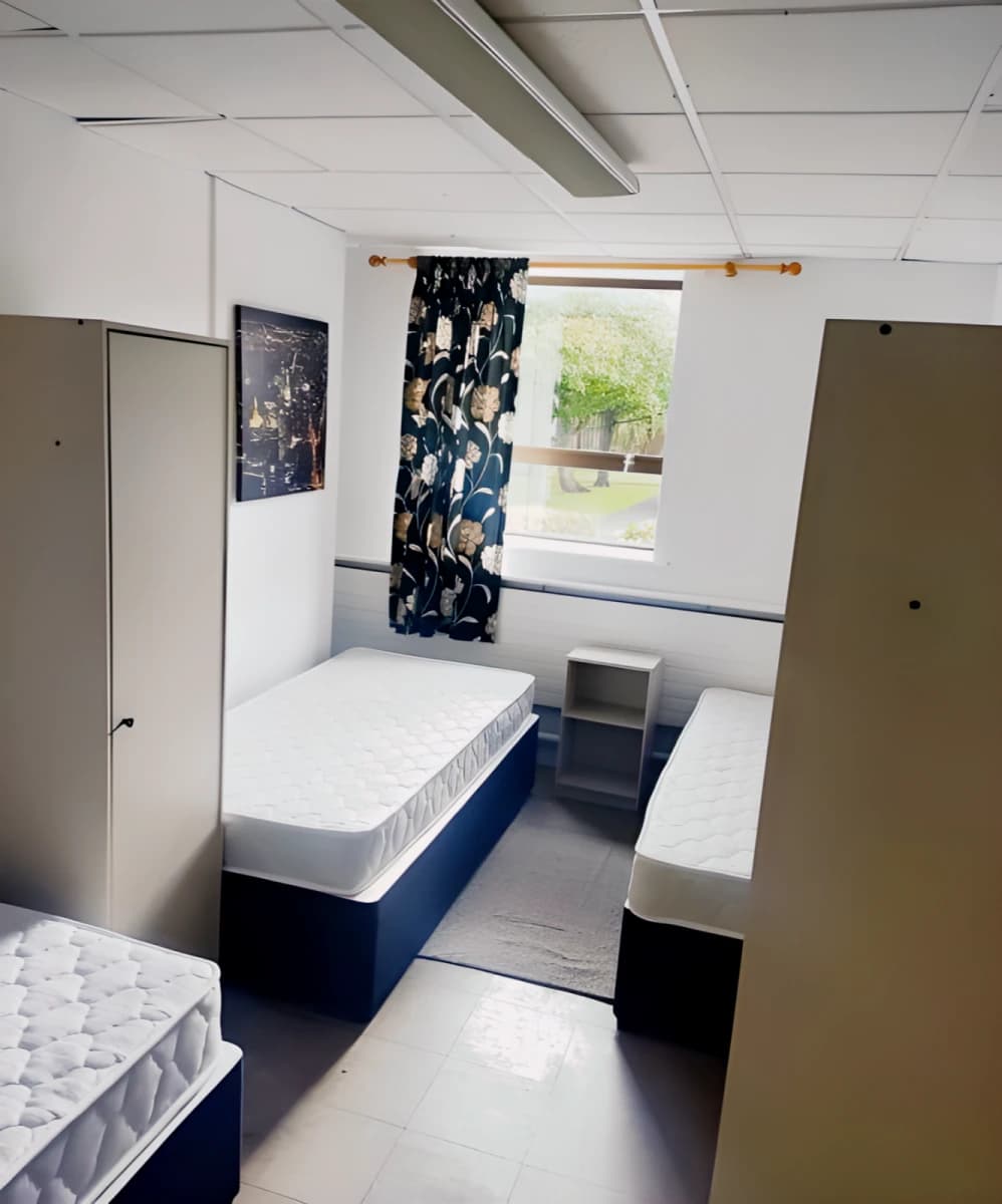 Share Room