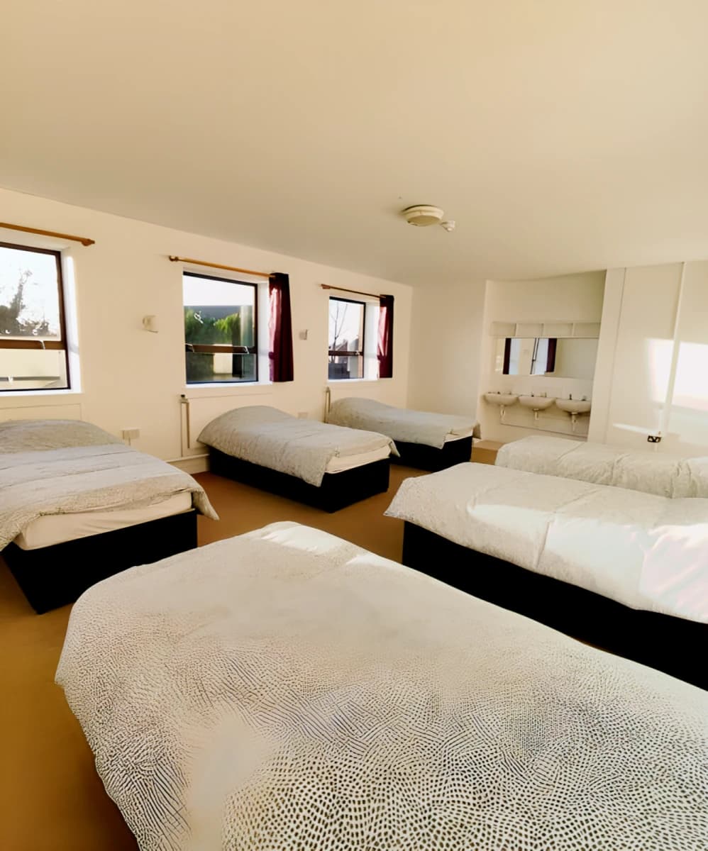 Share Room 6 Beds