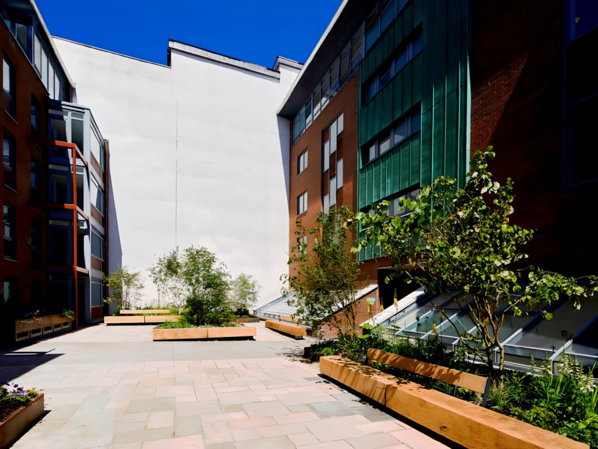 Outdoor Features