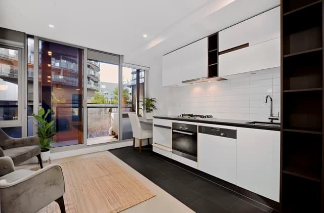203/229 Toorak Road, South Yarra