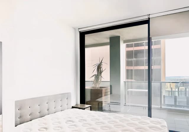 3 Bed 2 Bath 1 C