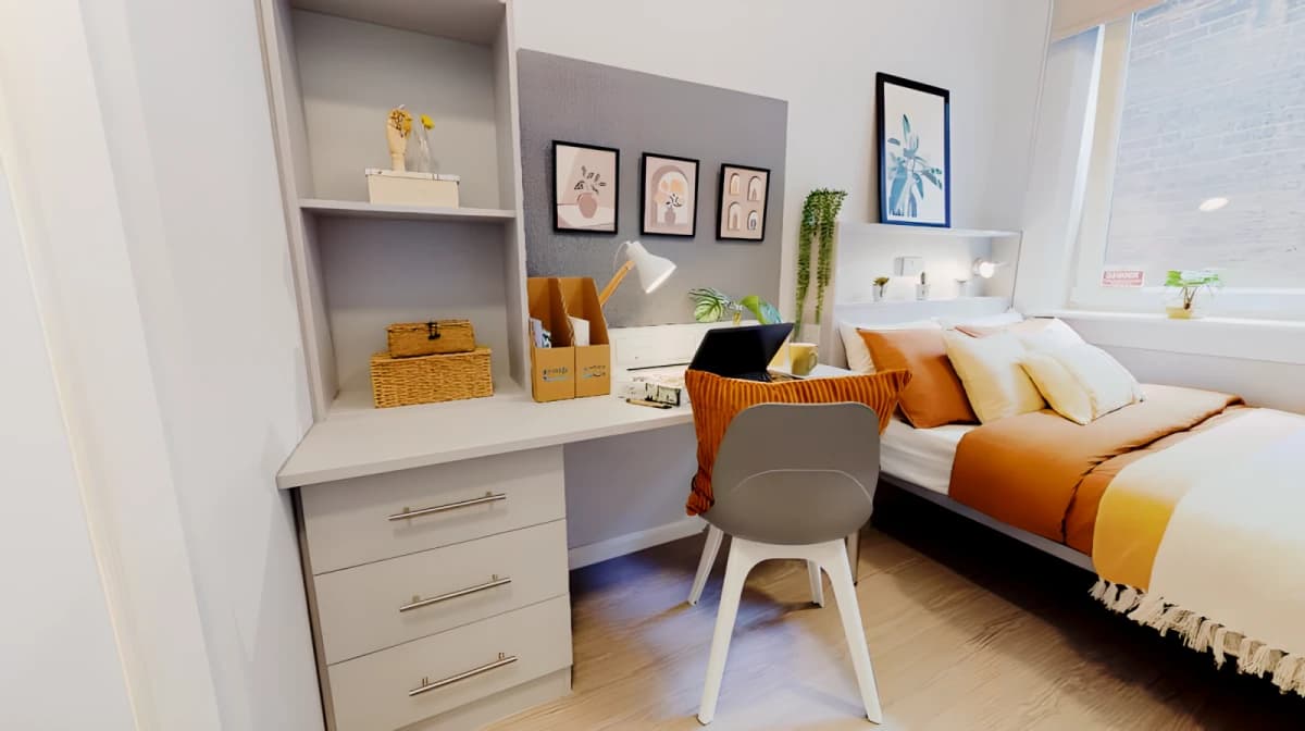 iQ Will Wyatt Court image