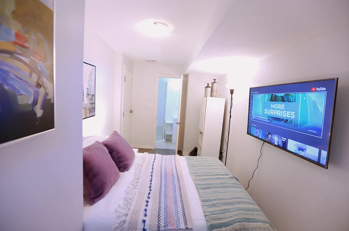 Master Room & Ensuite Bath (Basement)