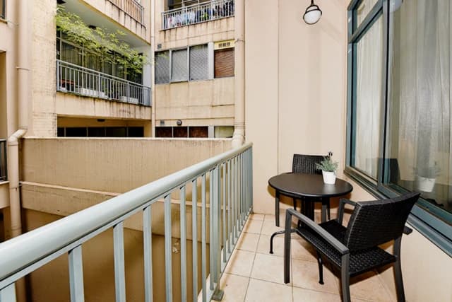 apartment near La Trobe Street image 3