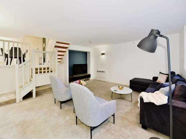 apartment near La Trobe Street image
