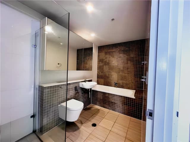 2 bed 2 bath*2302