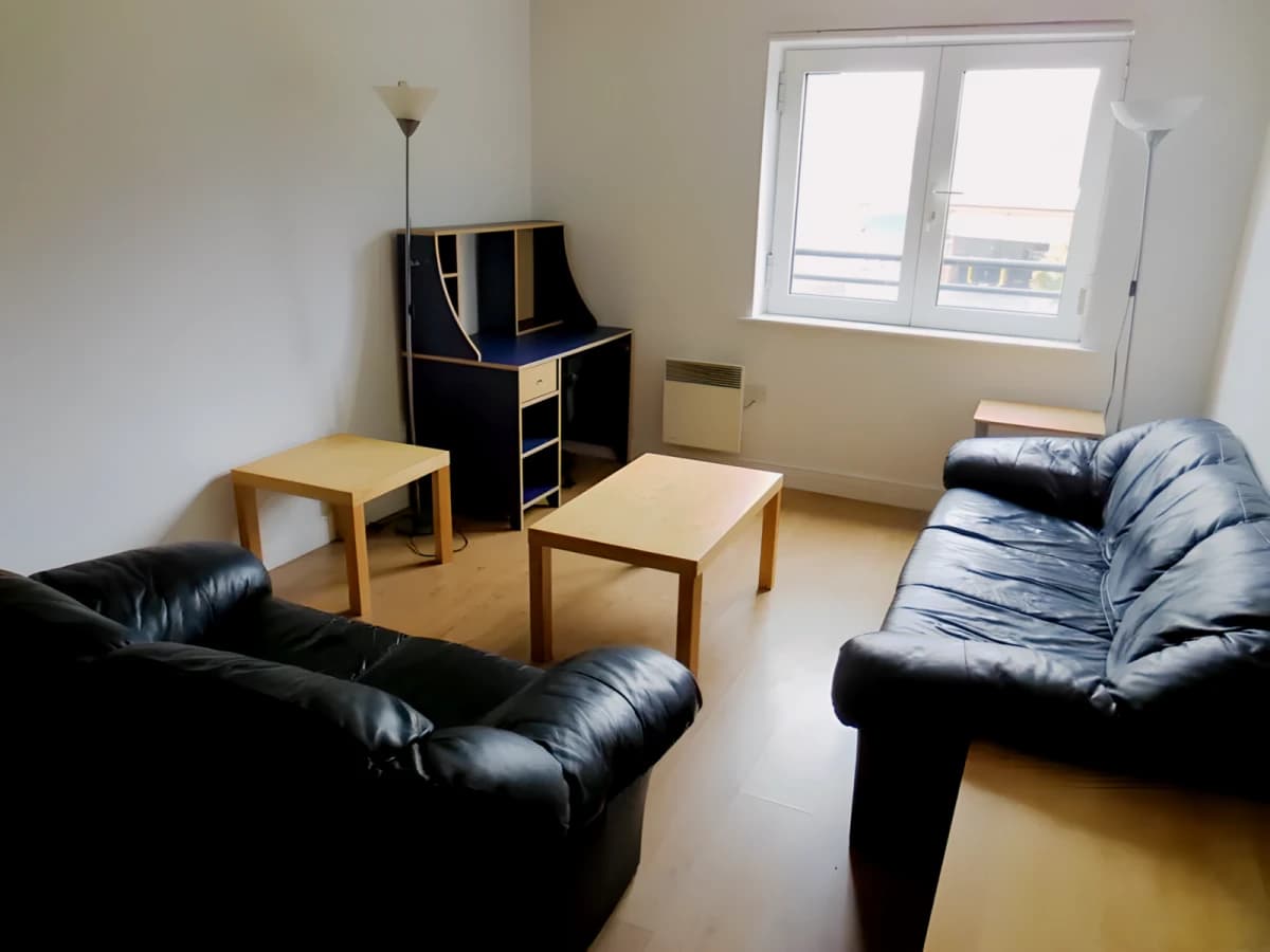 2 bedrooms 2 bathrooms