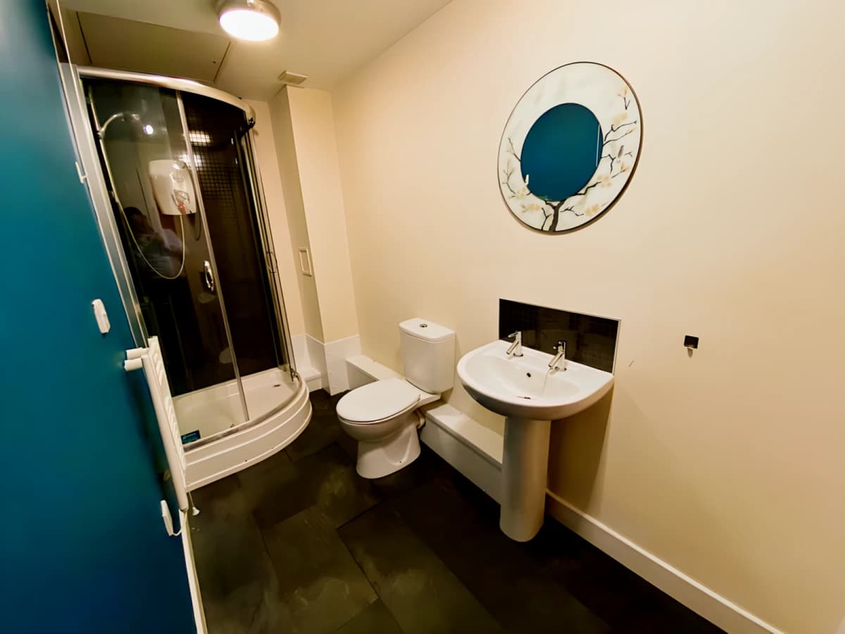 2 bedrooms 2 bathrooms