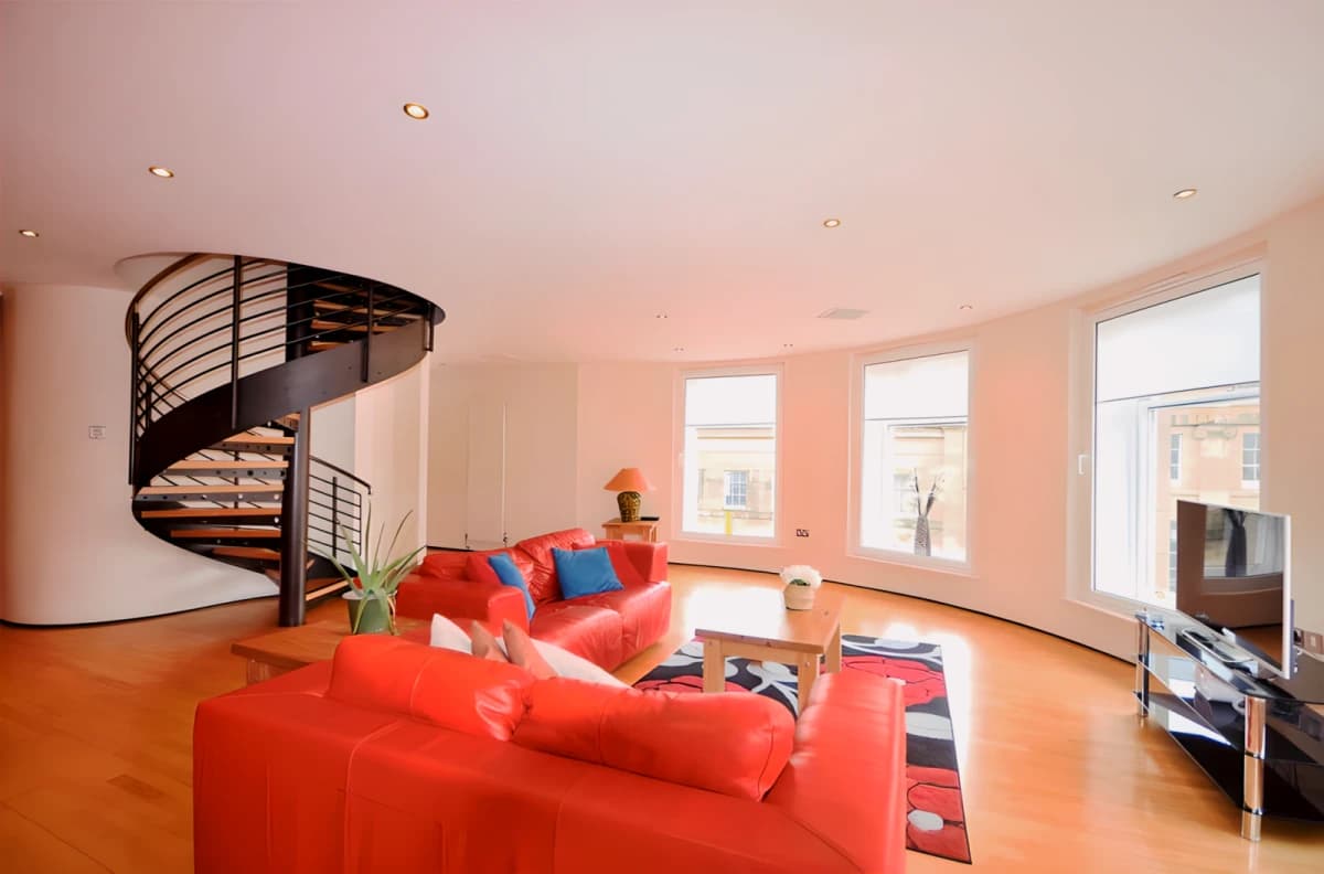 3 bedrooms 2 bathrooms