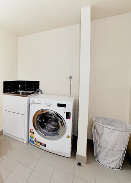 apartment near Franklin St Street image 2