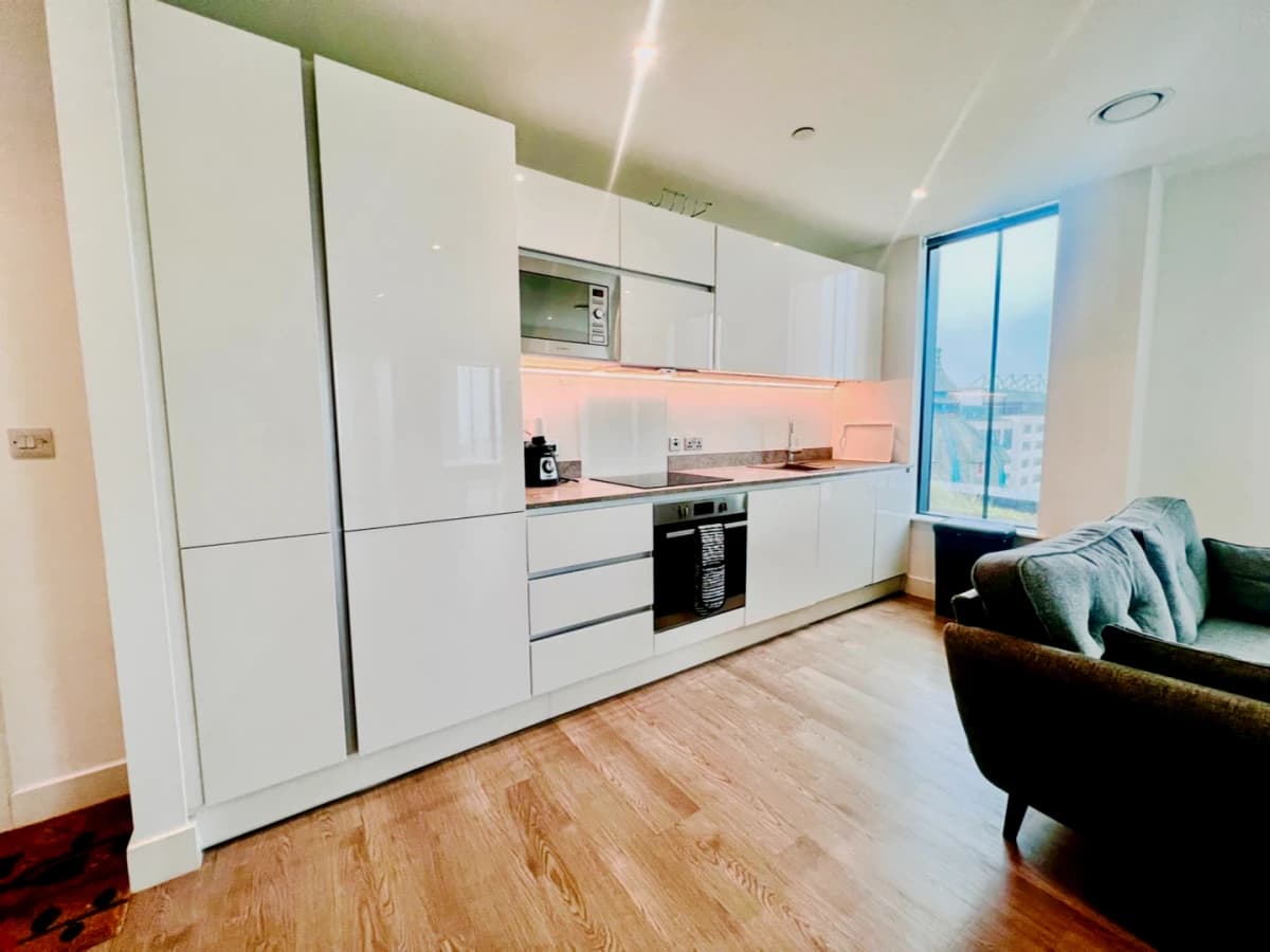 2 bedrooms 1 bathroom