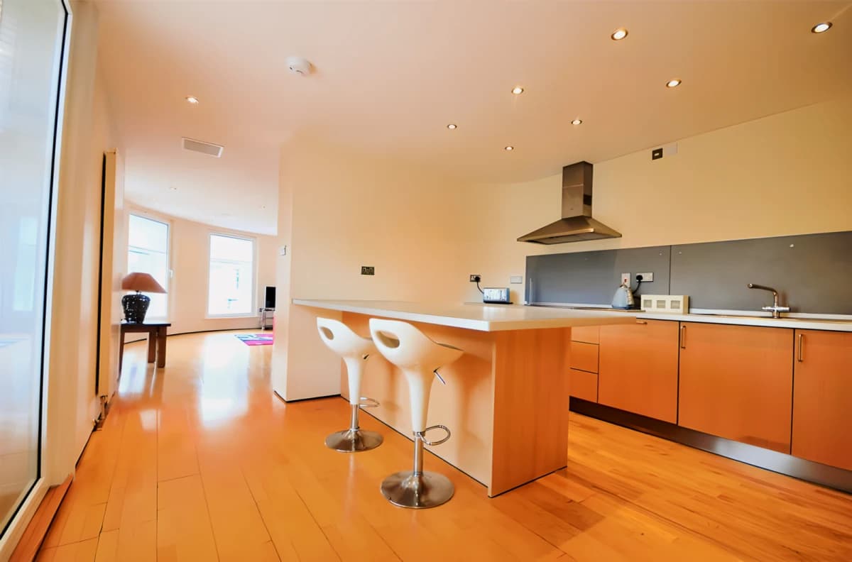 3 bedrooms 2 bathrooms