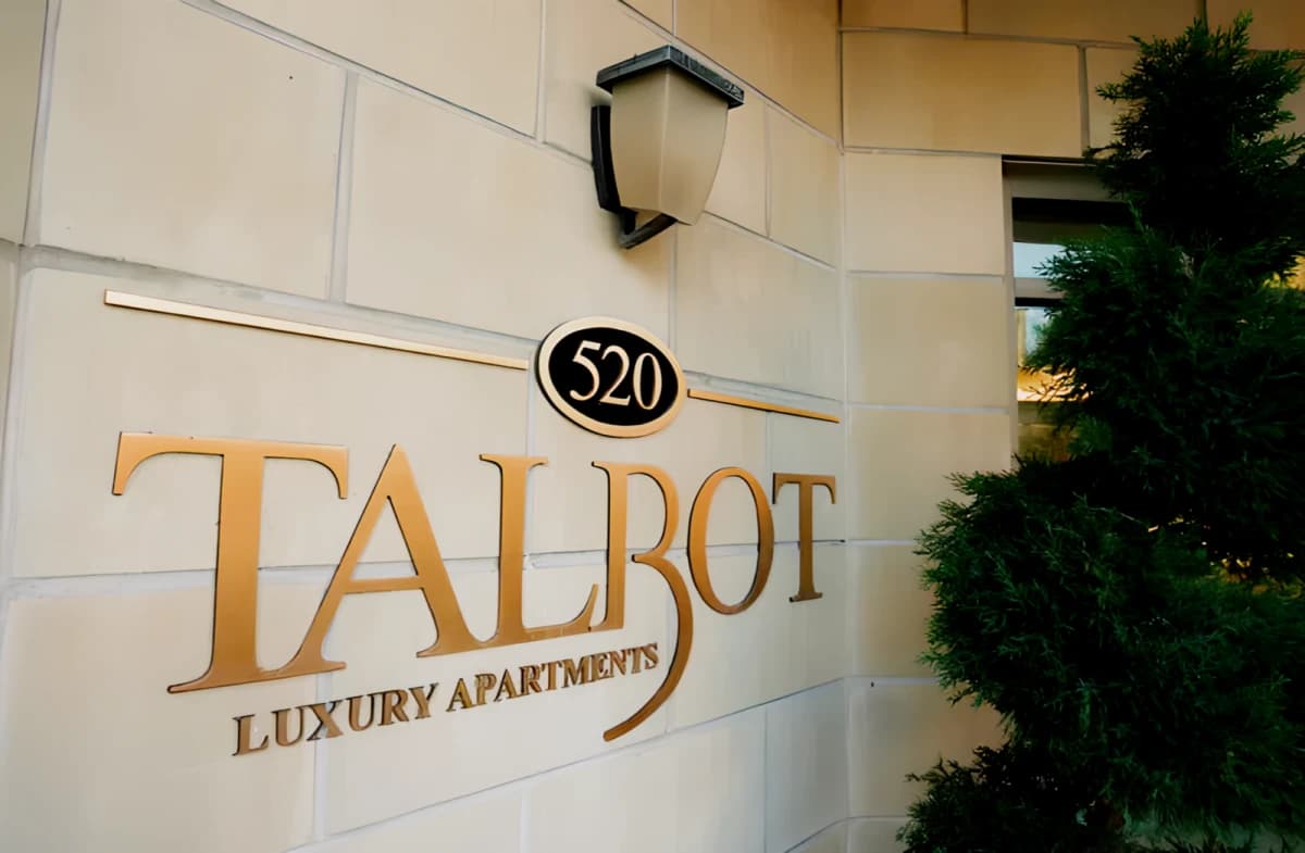 520 Talbot St image 2