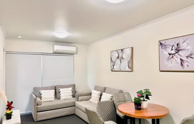 2 bedroom 1 bathroom