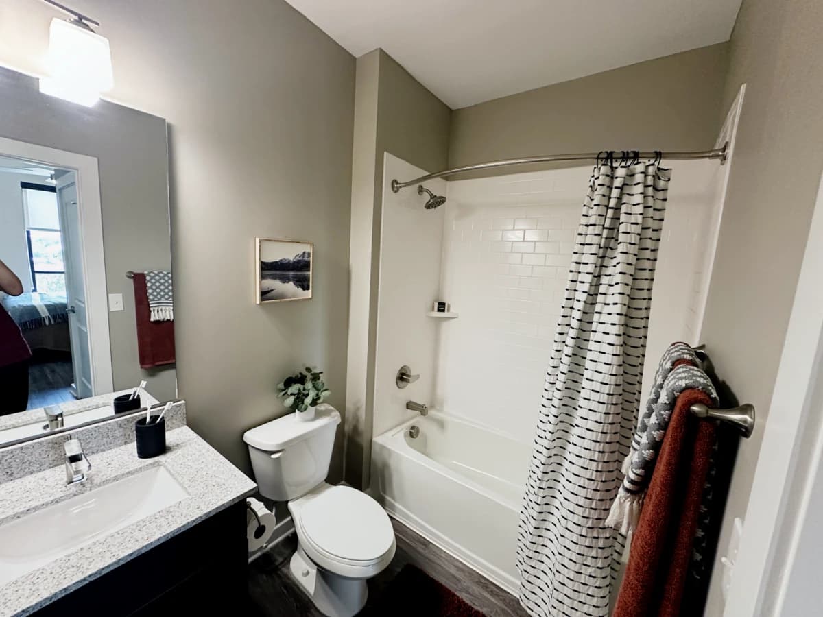 2 bed 2 bath Birch