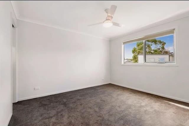 3 Bed, 2 Bath